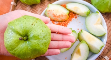 Ổi Chấm Muối Ớt